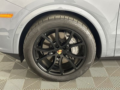 2025 Porsche Cayenne Coupe Base