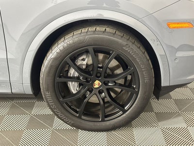2025 Porsche Cayenne Coupe Base