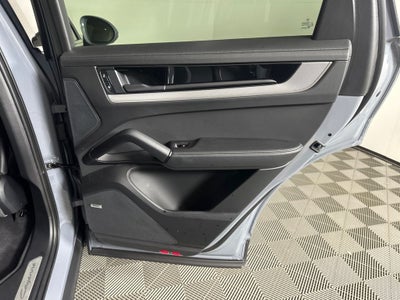 2025 Porsche Cayenne Coupe Base