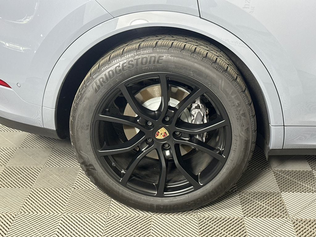 2025 Porsche Cayenne Coupe Base