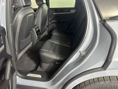 2025 Porsche Cayenne Coupe Base