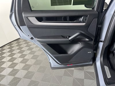 2025 Porsche Cayenne Coupe Base