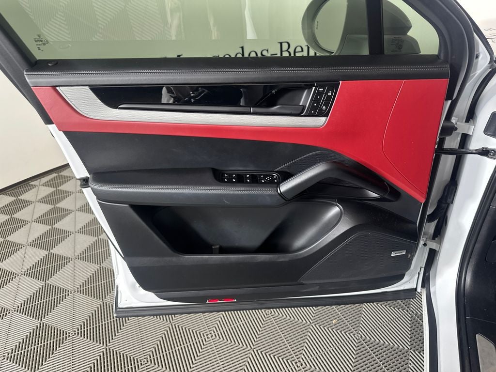 2025 Porsche Cayenne Coupe Base