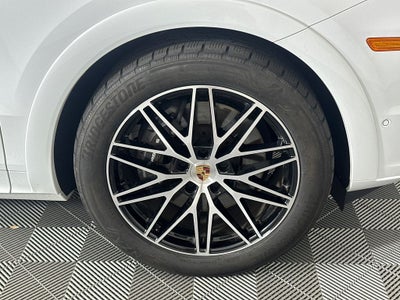 2025 Porsche Cayenne Coupe Base