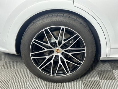 2025 Porsche Cayenne Coupe Base