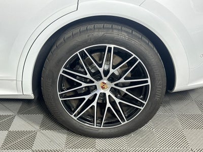 2025 Porsche Cayenne Coupe Base