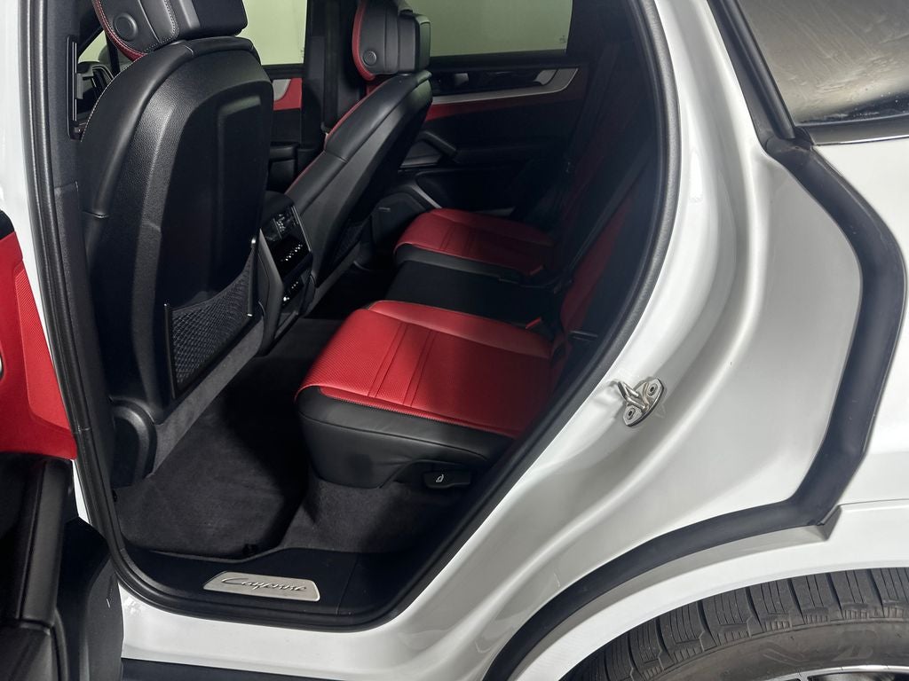 2025 Porsche Cayenne Coupe Base