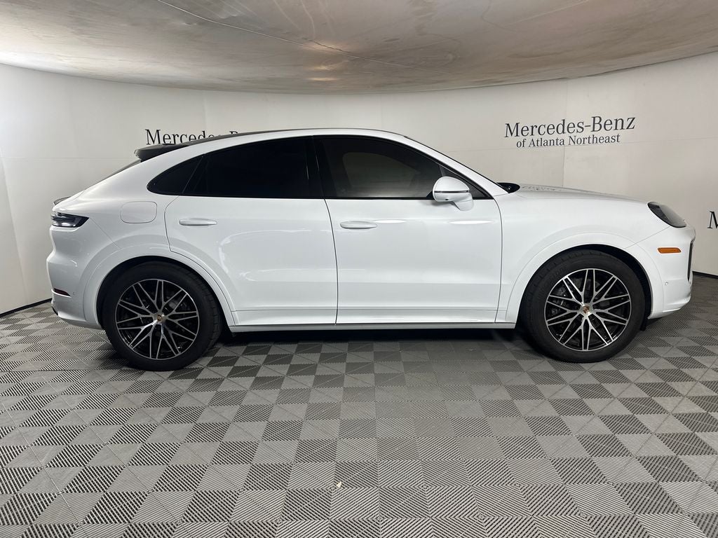 2025 Porsche Cayenne Coupe Base