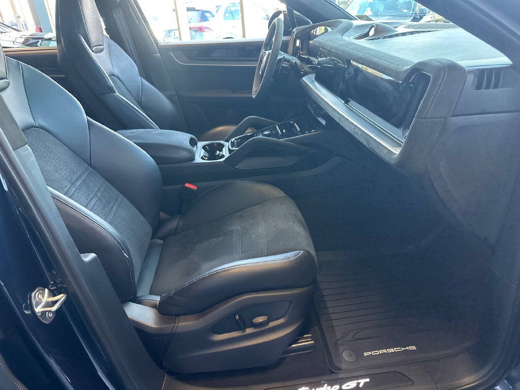 2024 Porsche Cayenne Coupe Turbo GT