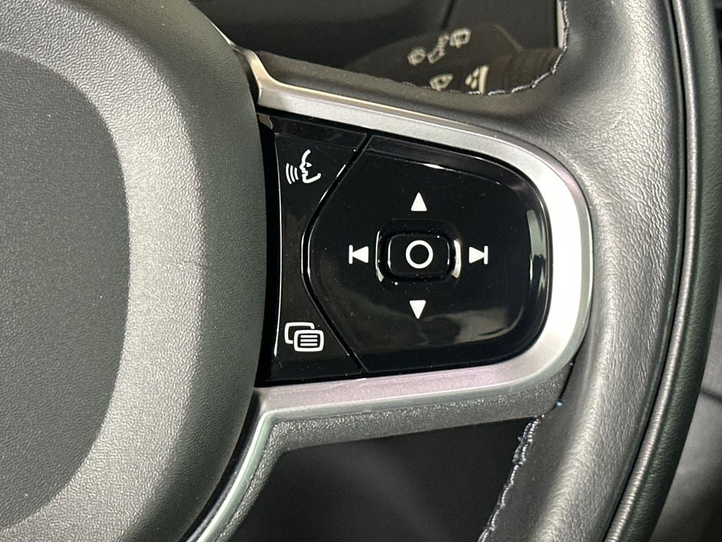 2022 Volvo XC90 Recharge Plug-In Hybrid T8 Inscription Expression 6 Passenger