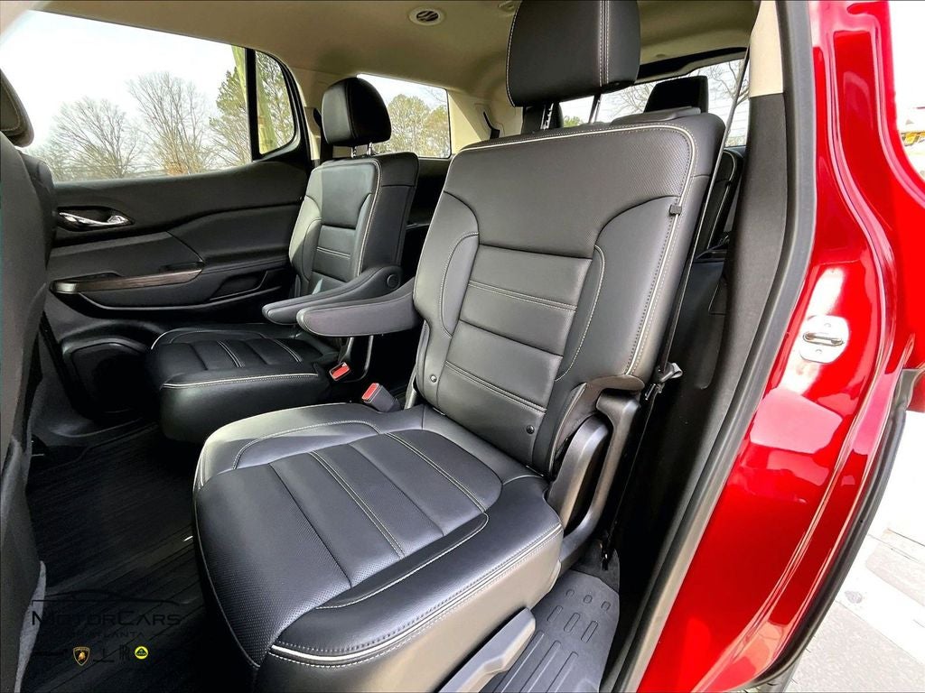 2023 GMC Acadia Denali ...AWD!!!