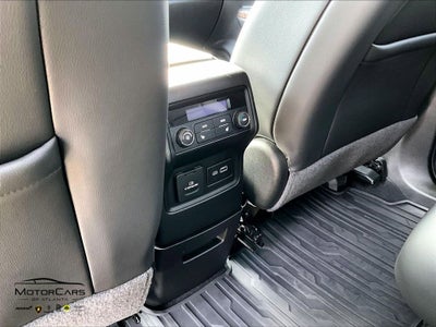 2023 GMC Acadia Denali ...AWD!!!