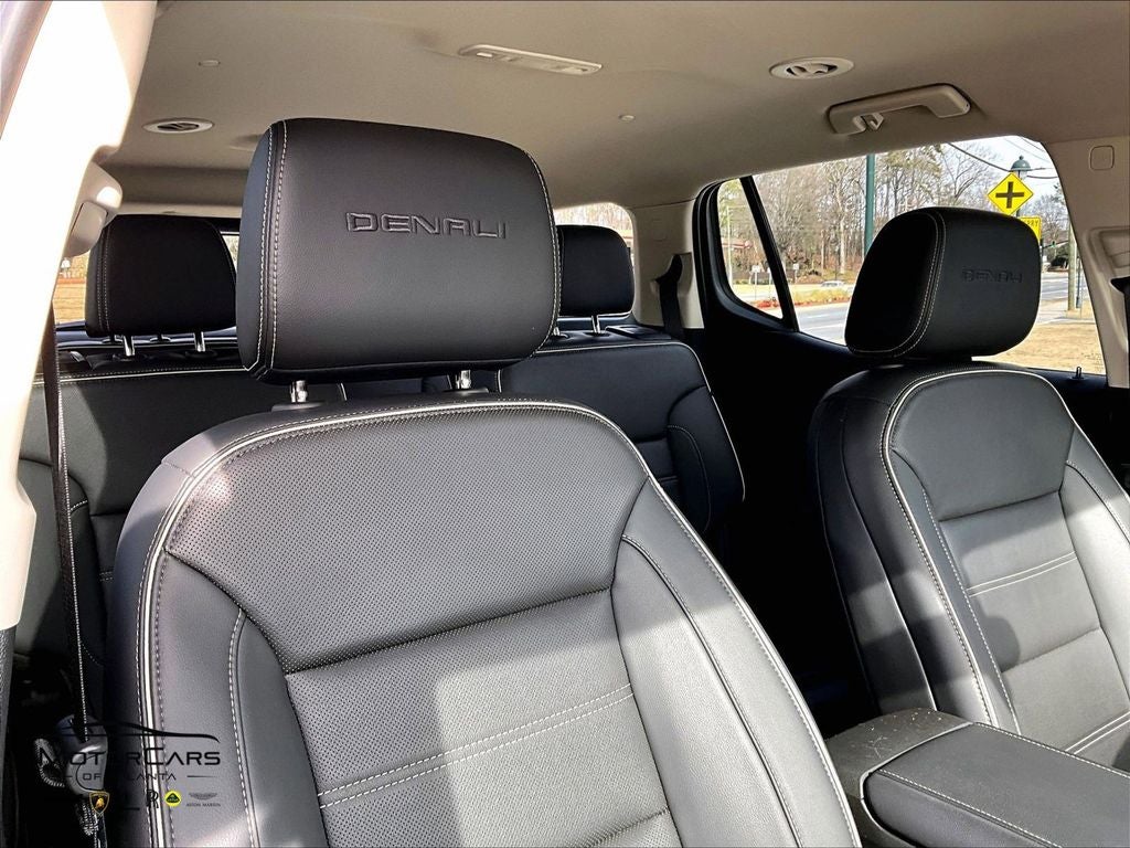 2023 GMC Acadia Denali ...AWD!!!