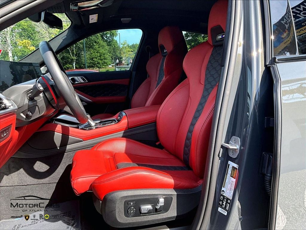 2025 BMW X6 M Base