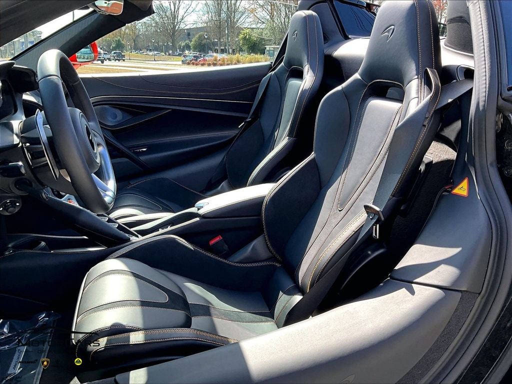 2026 McLaren 750S Spider Base