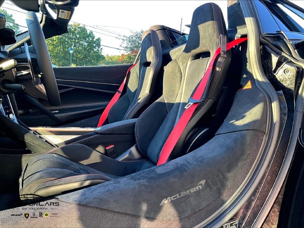 2027 McLaren 750S Spider Base