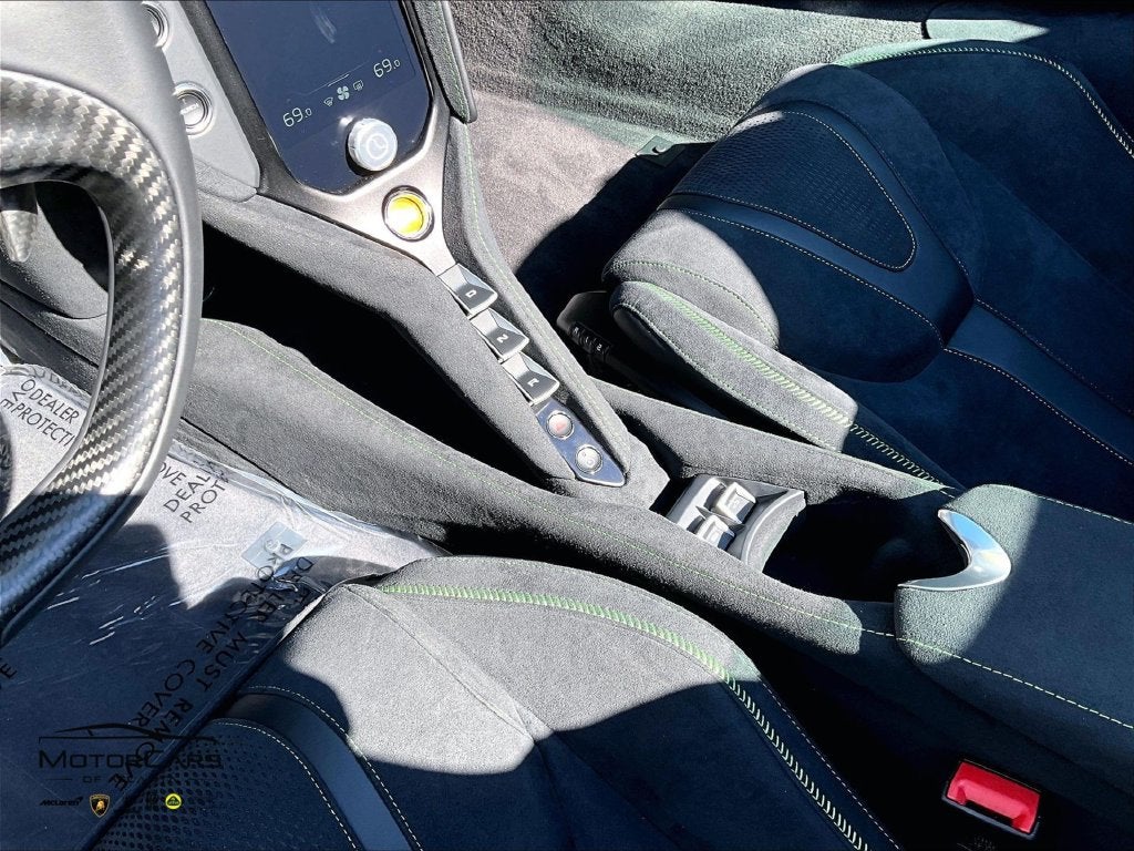 2027 McLaren 750S Spider Base