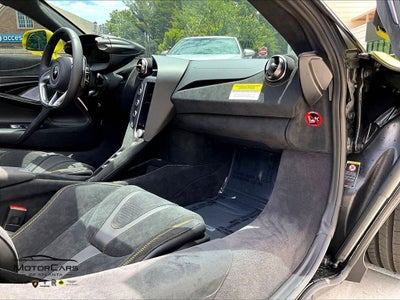 2026 McLaren 750S Spider Base