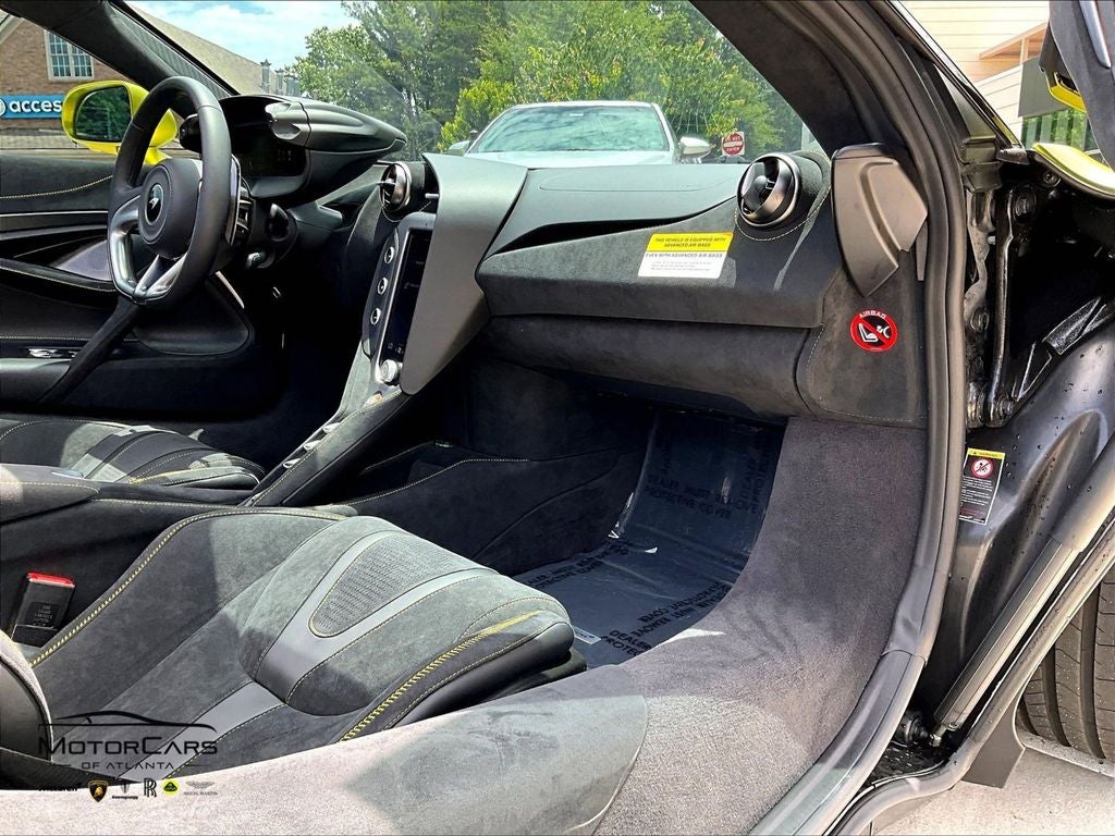 2026 McLaren 750S Spider Base