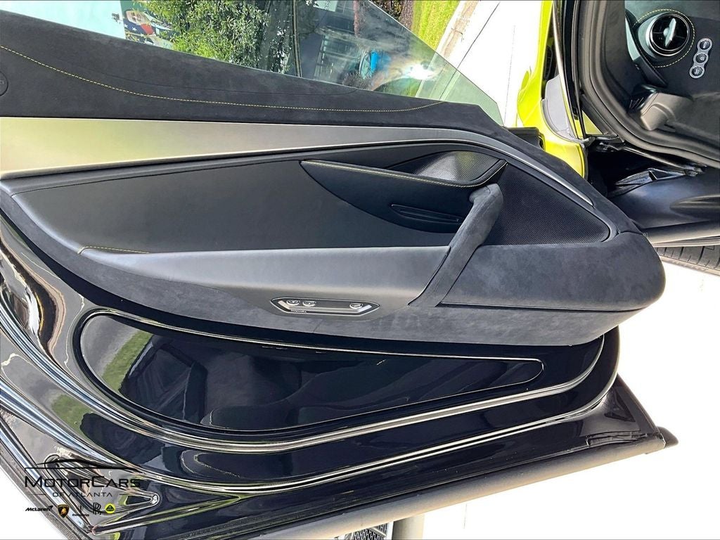 2026 McLaren 750S Spider Base