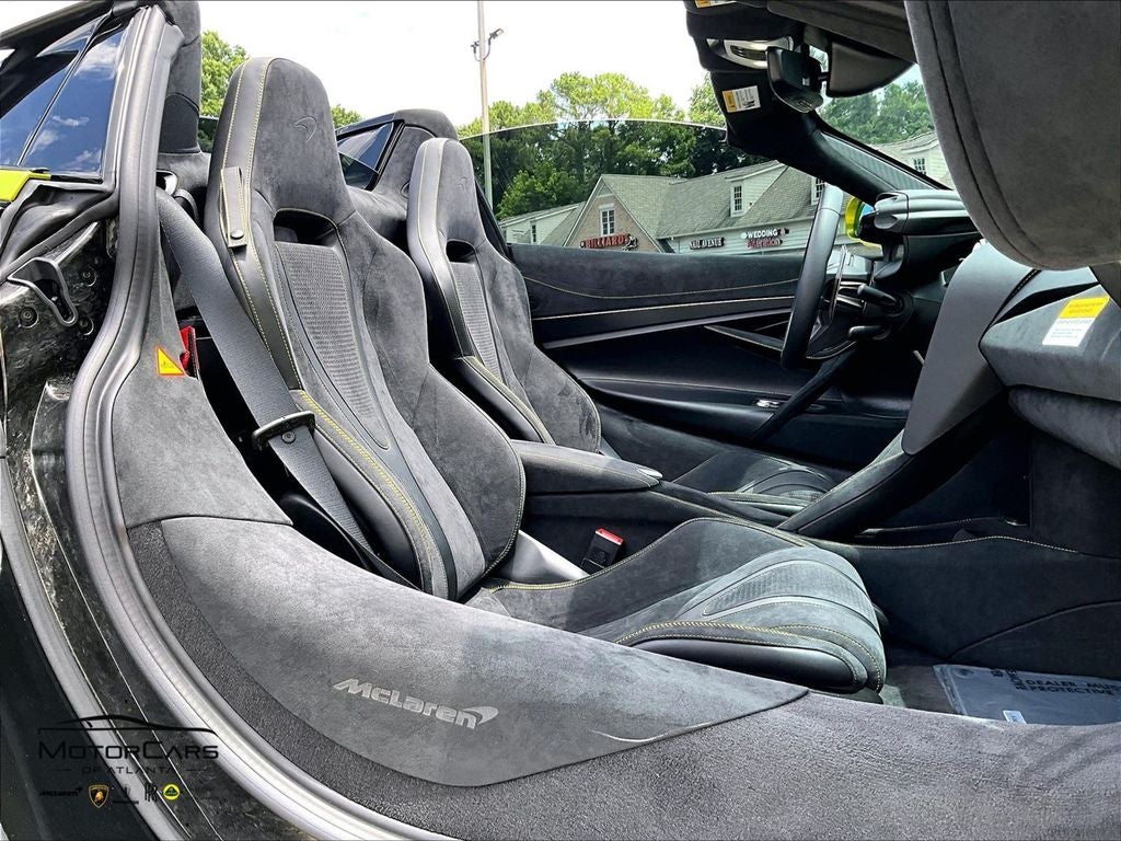 2026 McLaren 750S Spider Base