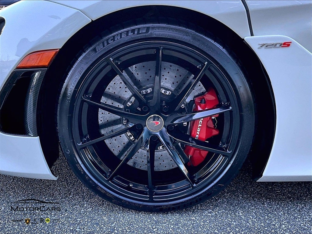 2018 McLaren 720S Base