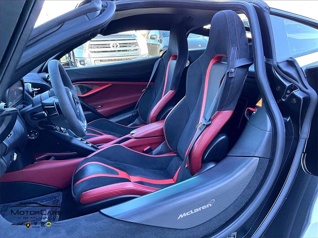2018 McLaren 720S Base