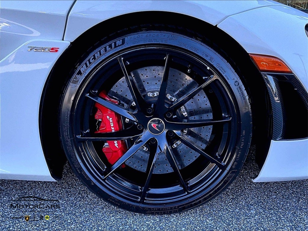 2018 McLaren 720S Base