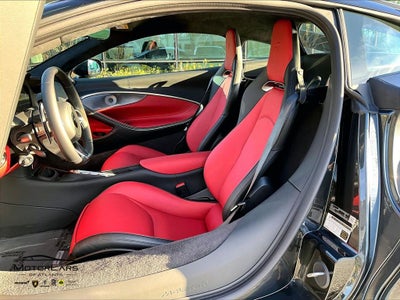 2026 McLaren Artura Base