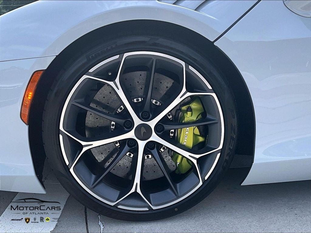 2026 McLaren Artura Base