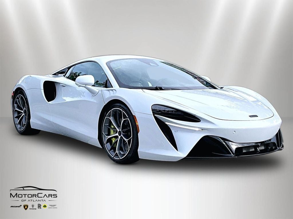 2026 McLaren Artura Base
