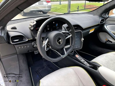 2026 McLaren Artura Base