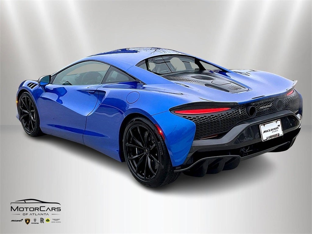 2025 McLaren Artura Base