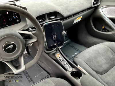 2025 McLaren Artura Base