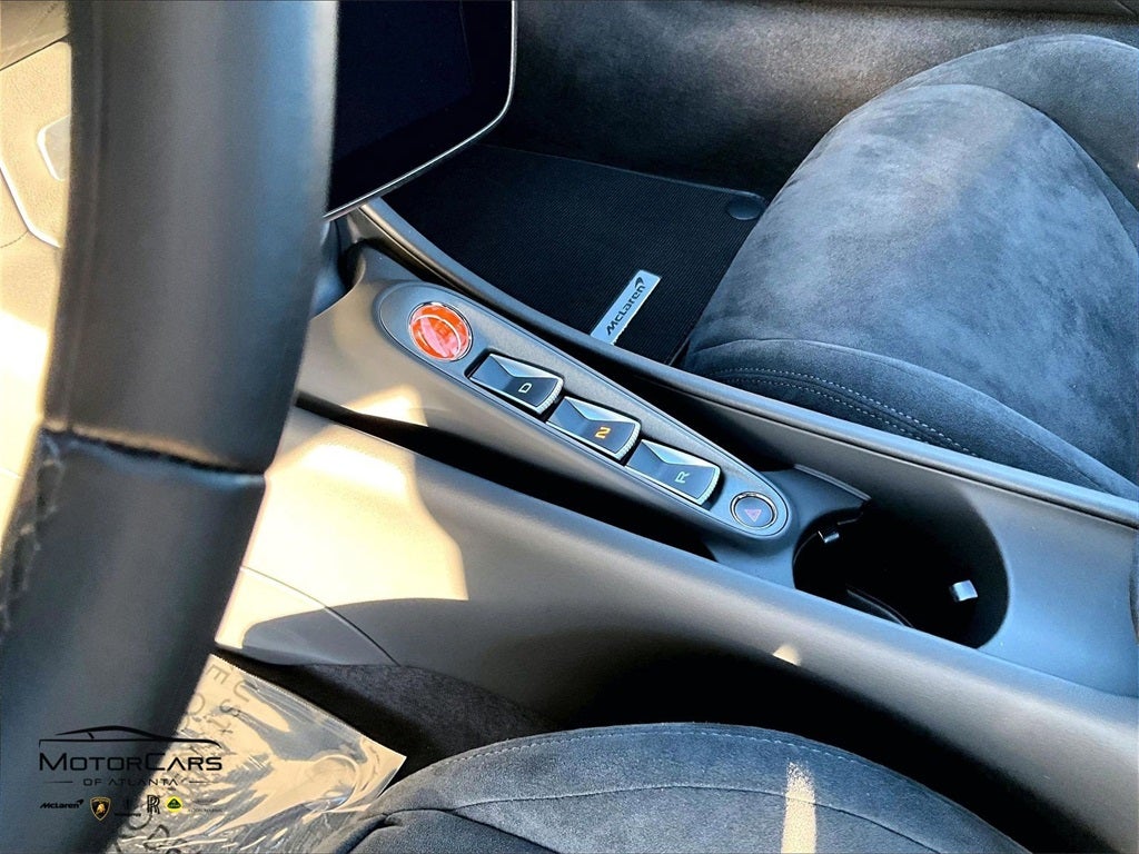 2026 McLaren Artura Spider Base