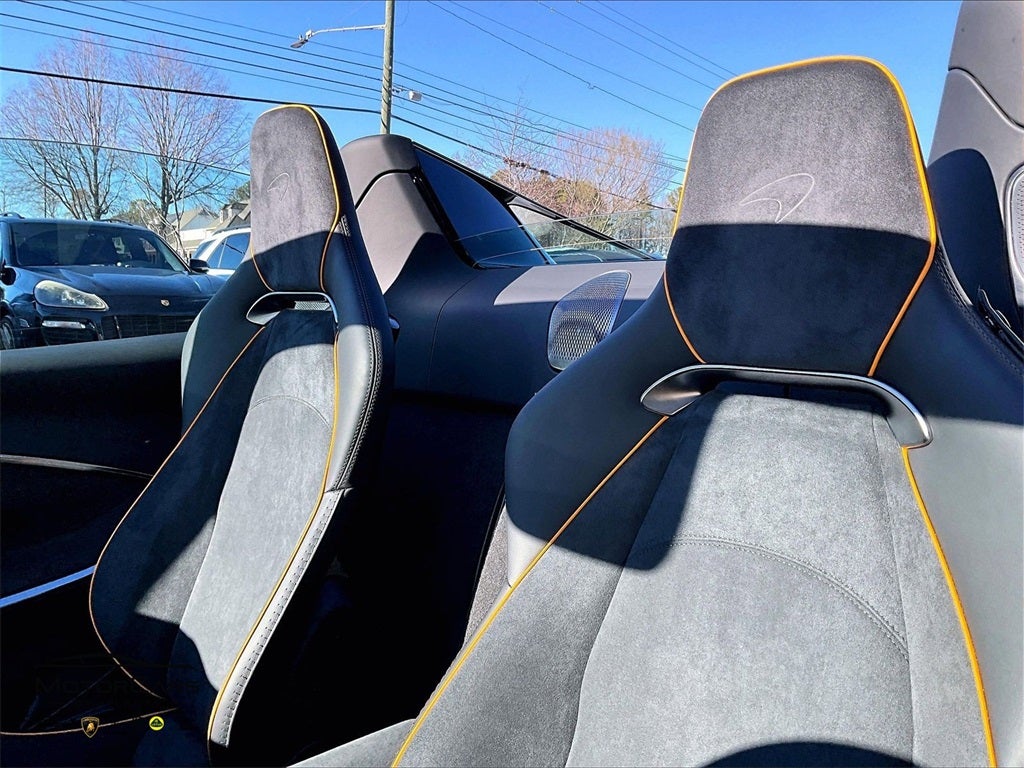 2026 McLaren Artura Spider Base