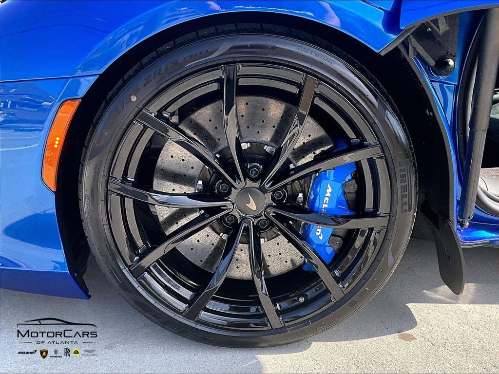 2026 McLaren Artura Spider Base