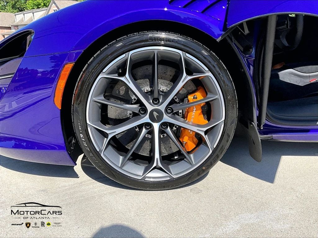 2026 McLaren Artura Spider Base