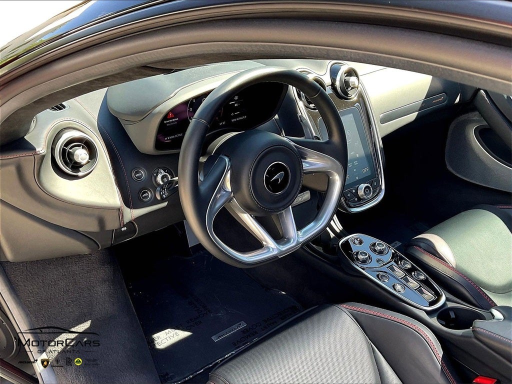 2023 McLaren GT Base