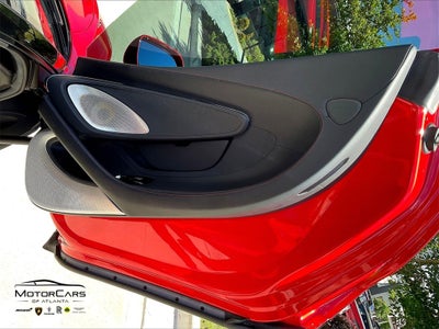 2023 McLaren GT Base