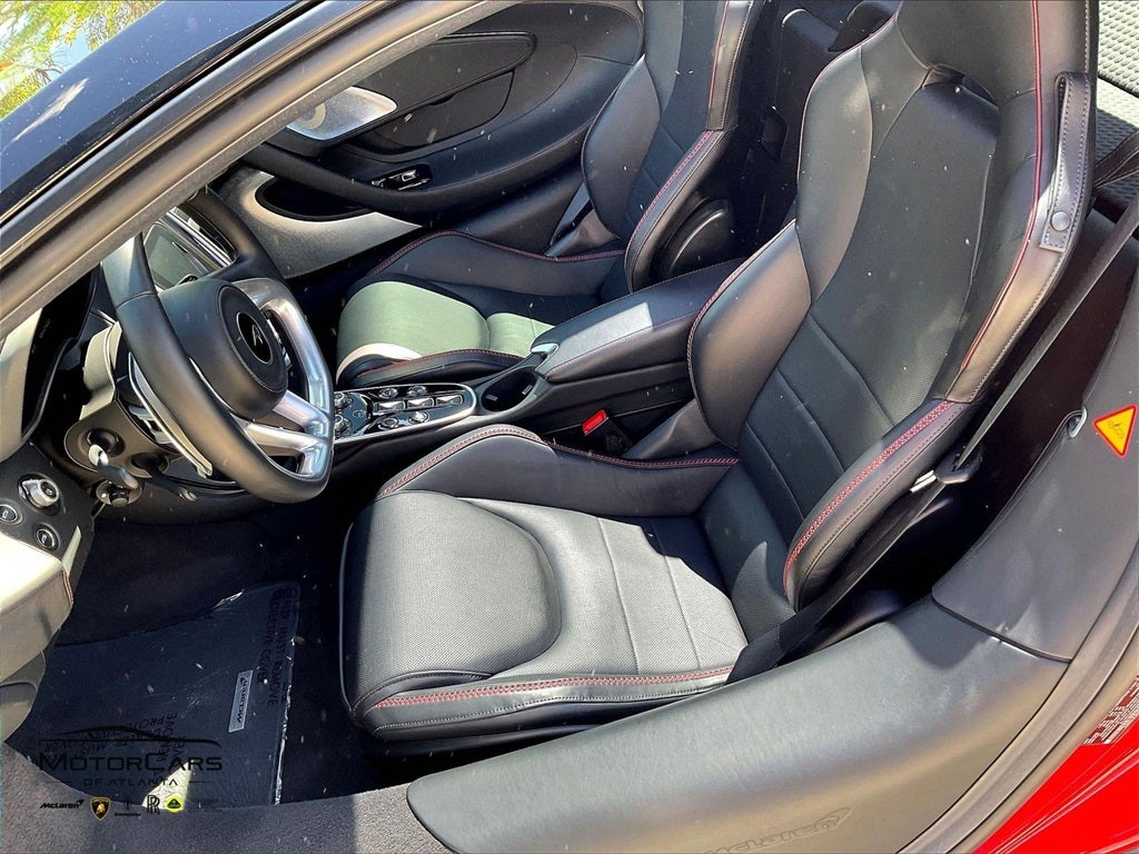 2023 McLaren GT Base