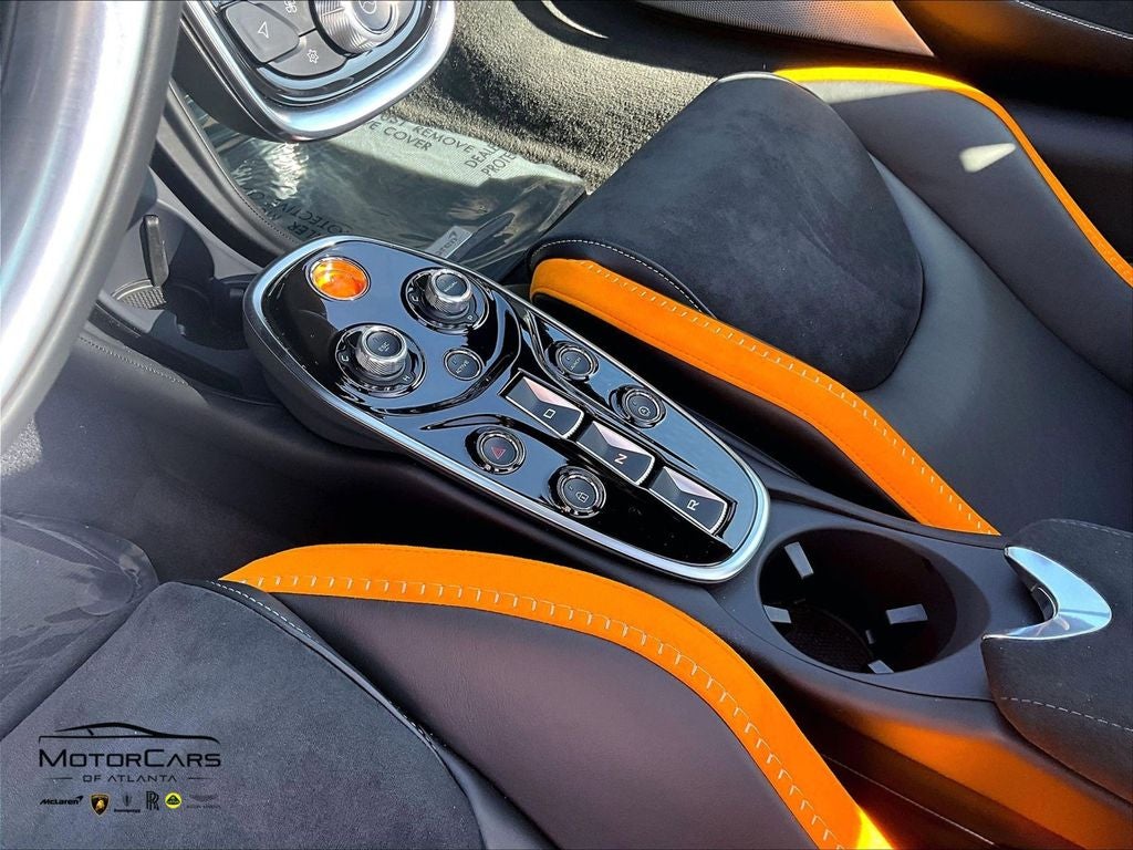 2026 McLaren GTS Base