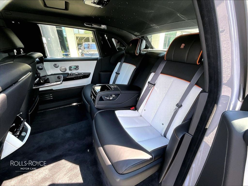 2027 Rolls-Royce Phantom EWB