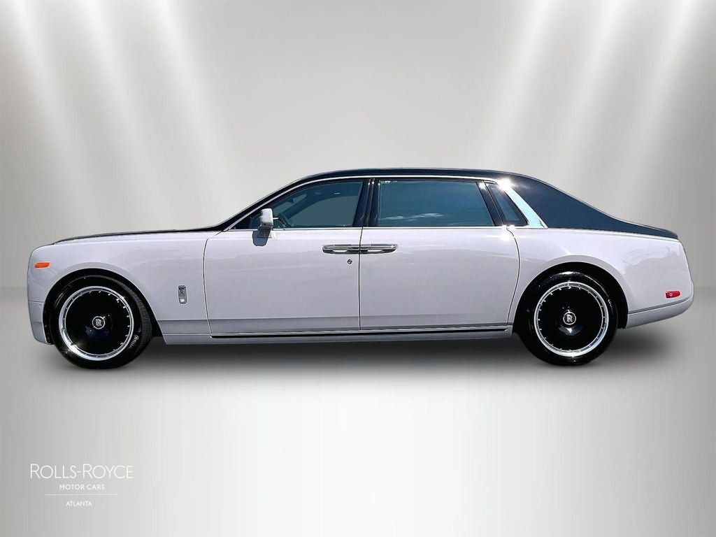 2027 Rolls-Royce Phantom EWB