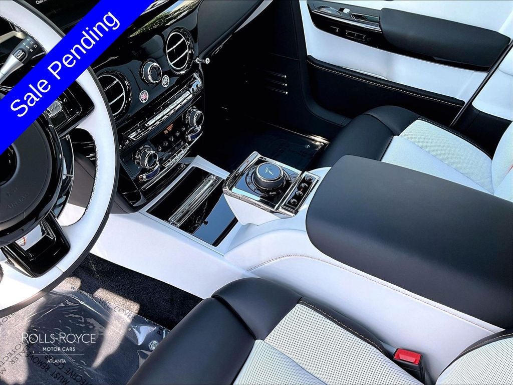 2027 Rolls-Royce Phantom EWB