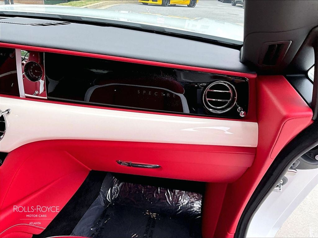 2024 Rolls-Royce Spectre 