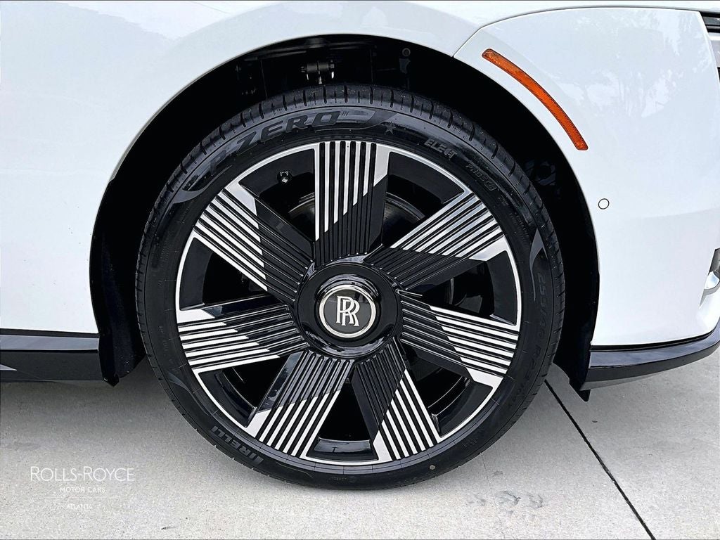 2024 Rolls-Royce Spectre 