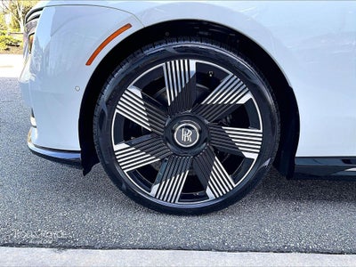 2025 Rolls-Royce Spectre 