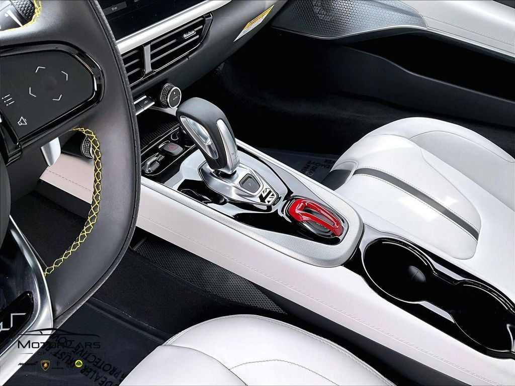 2026 Lotus Emira Turbo SE