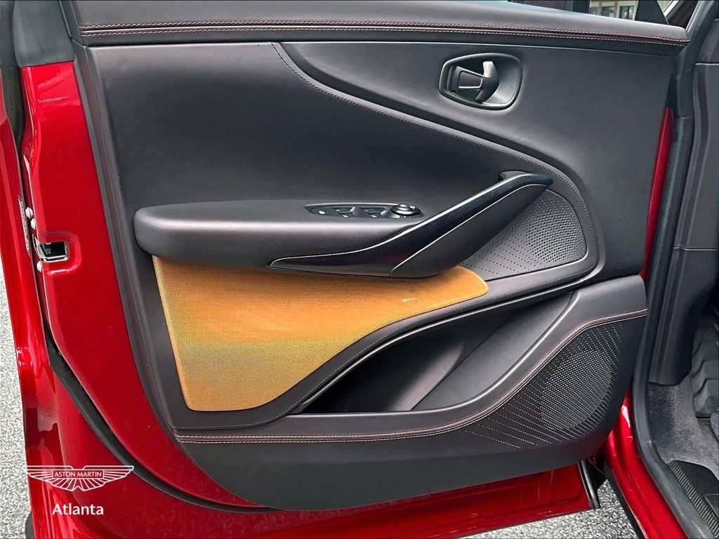 2023 Aston Martin DBX 707